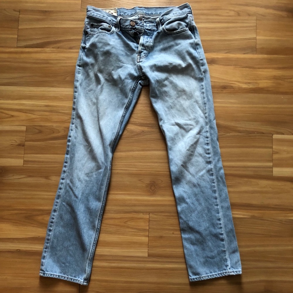 Hollister jeans 31x32 light wash, used